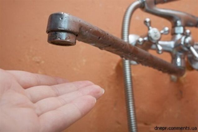 На улице Александра Попова в Киеве отключили воду