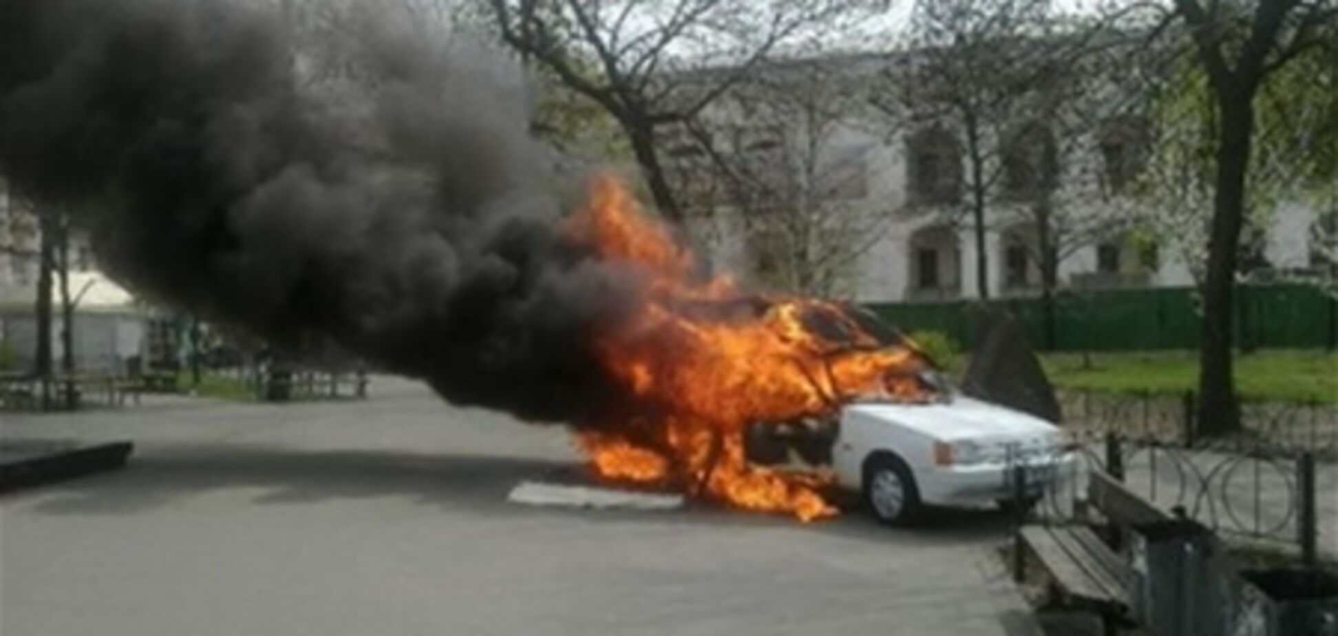 Возгорание автокофейни на Подоле: в ГосЧс рассказали подробности
