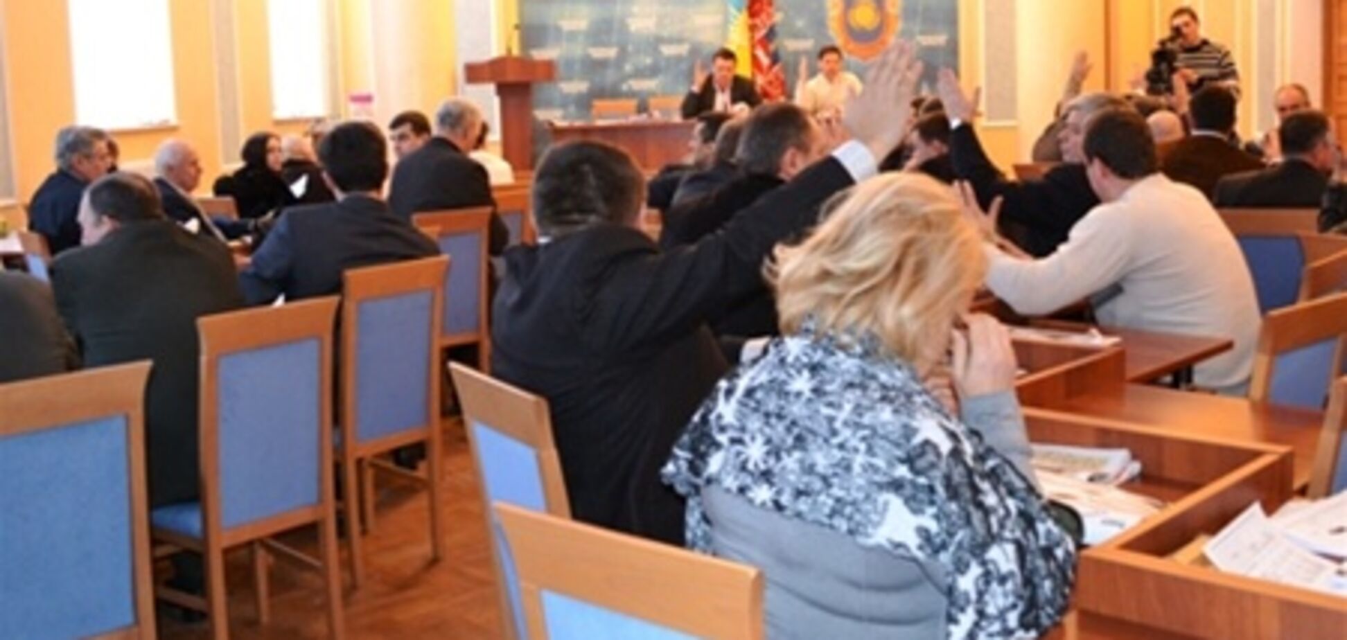 Путч в Черкассах: милиция обыскала квартиры депутатов