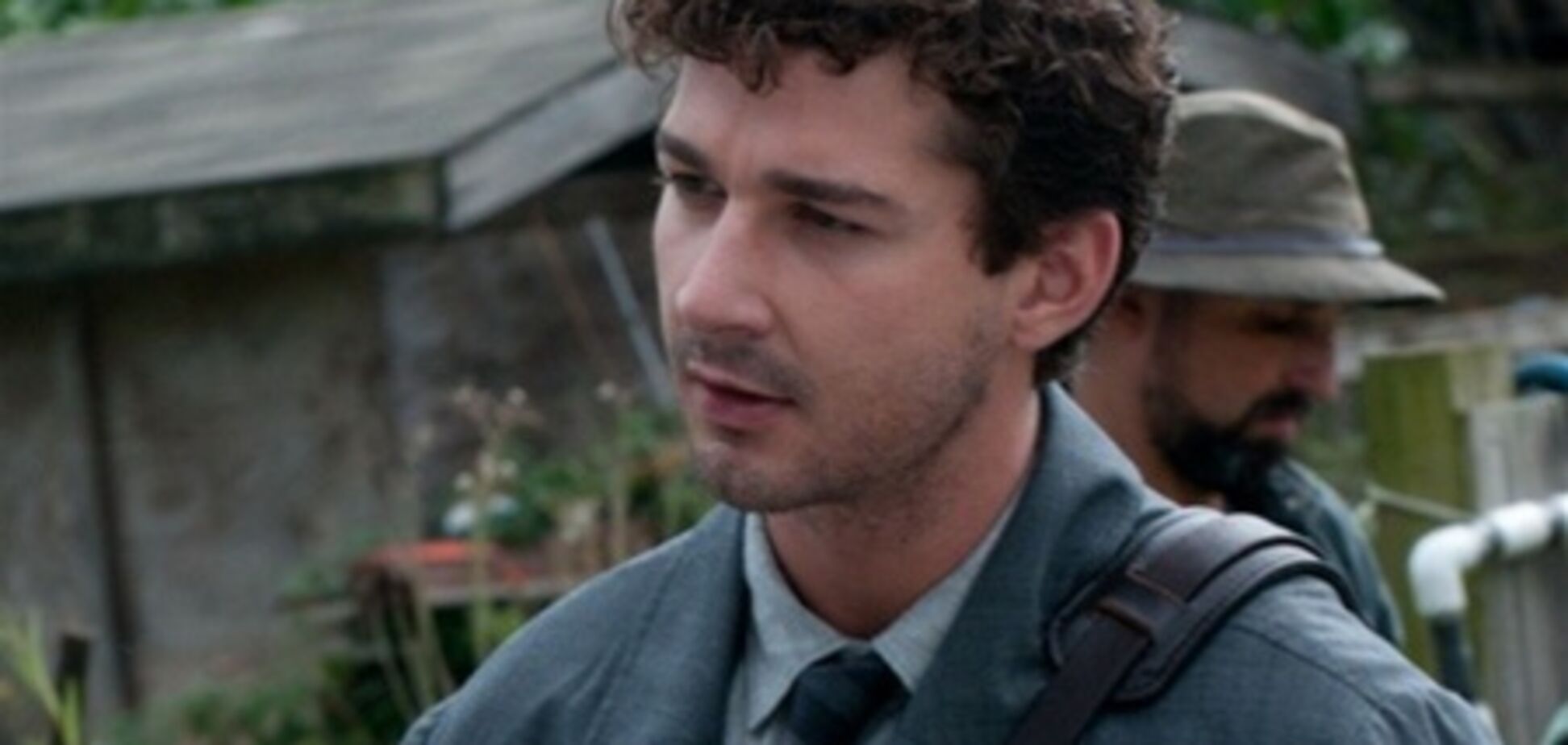 Шайа ЛаБаф полезет в танк к Брэду Питту