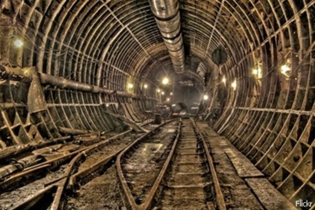 Вилкул добился зарплаты для строителей метро в Днепропетровске