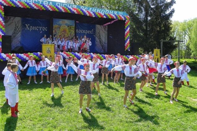 Парк 'Киевская Русь' приглашает провести майские праздники