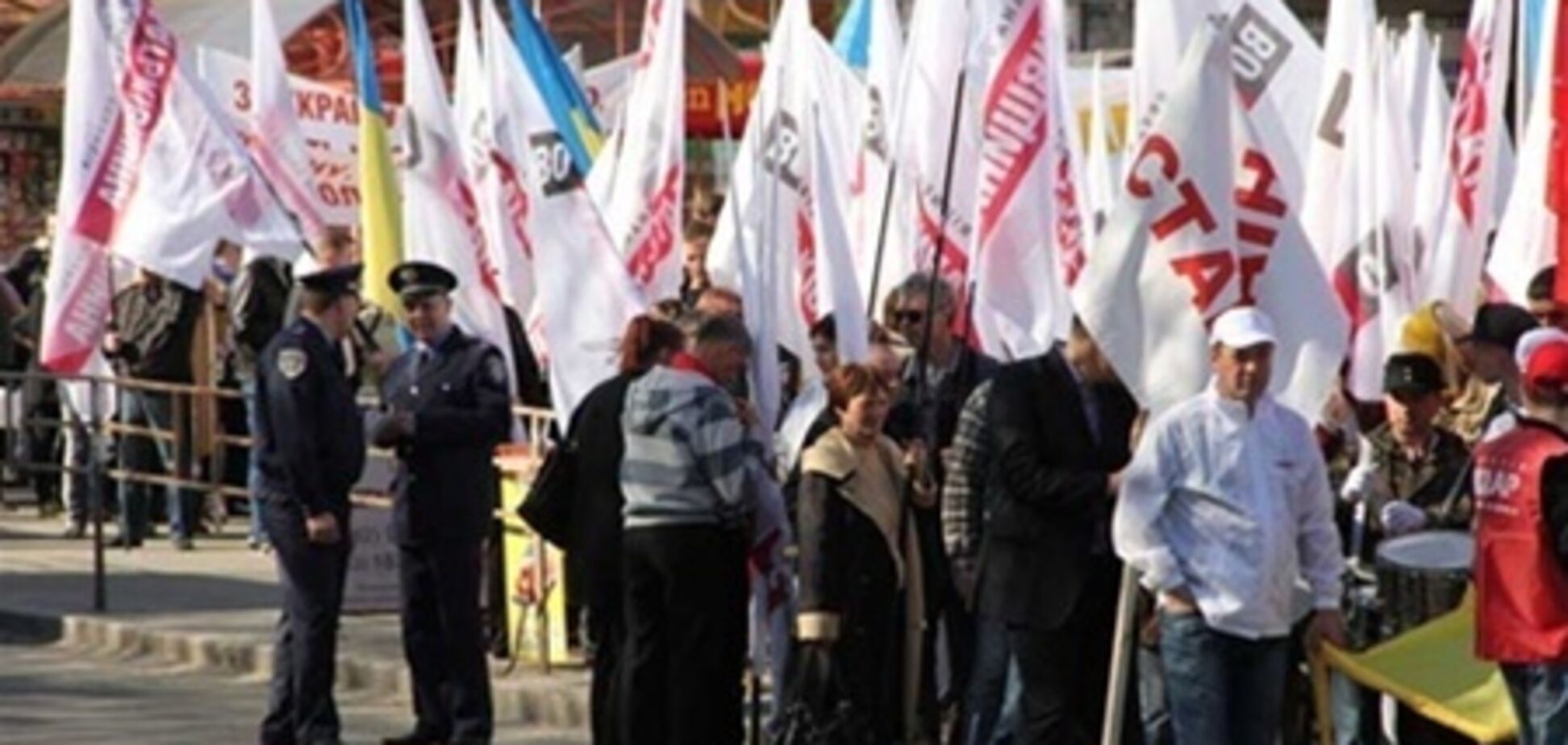 В Чернигове собрались 700 оппозиционных 'повстанцев' - милиция