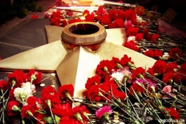 Ивано-Франковск объявил 9 мая Днем траура по погибшим украинцам