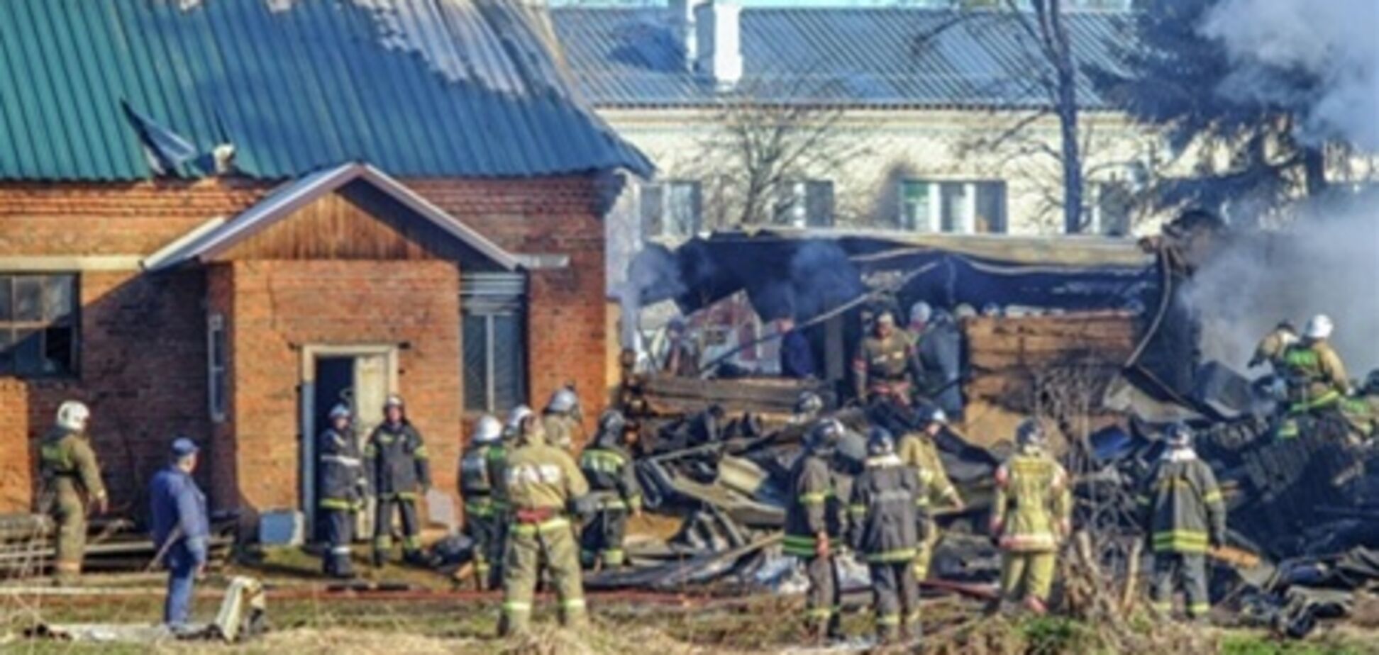 Янукович передал соболезнования семьям погибших при пожаре в России