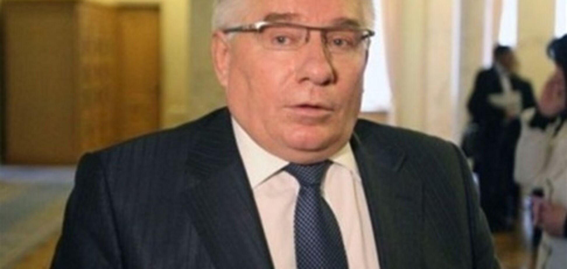 Чечетов: защита Тимошенко запугивает Кириченко