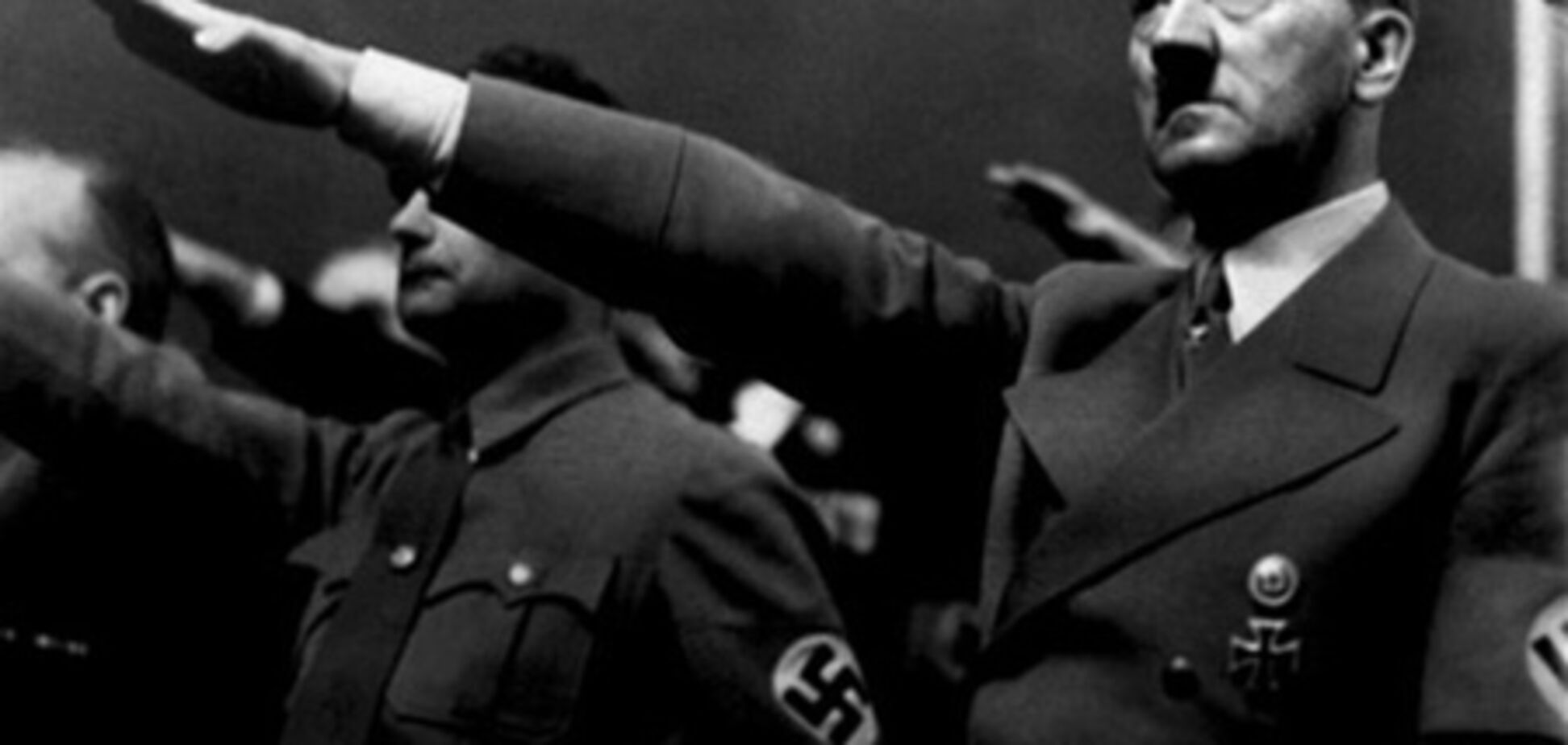 Гитлера лишили почетного звания