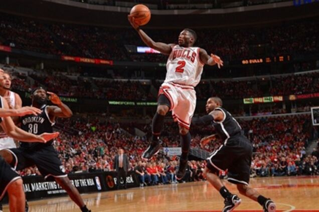 НБА. Три овертайма в Чикаго, 'Мемфис' и 'Атланта' бьют гостей