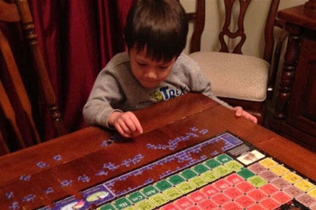 Пятилетний ребенок развил высокий IQ, сидя на горшке