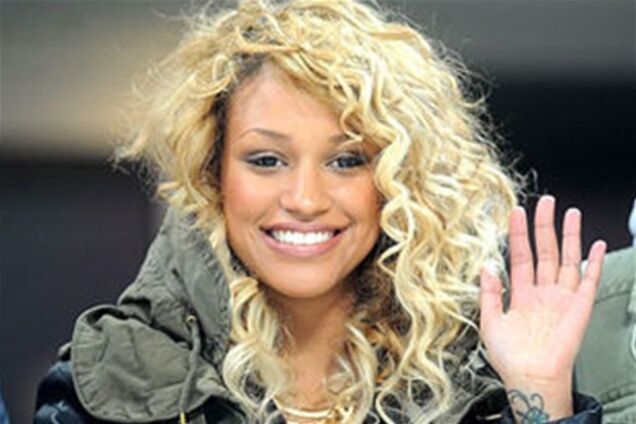 Балотелли разрешил своей девушке переспать со всем 'Реалом'