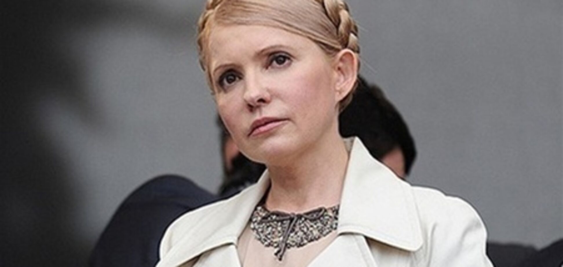 Тимошенко вийде з в'язниці через півроку - адвокат