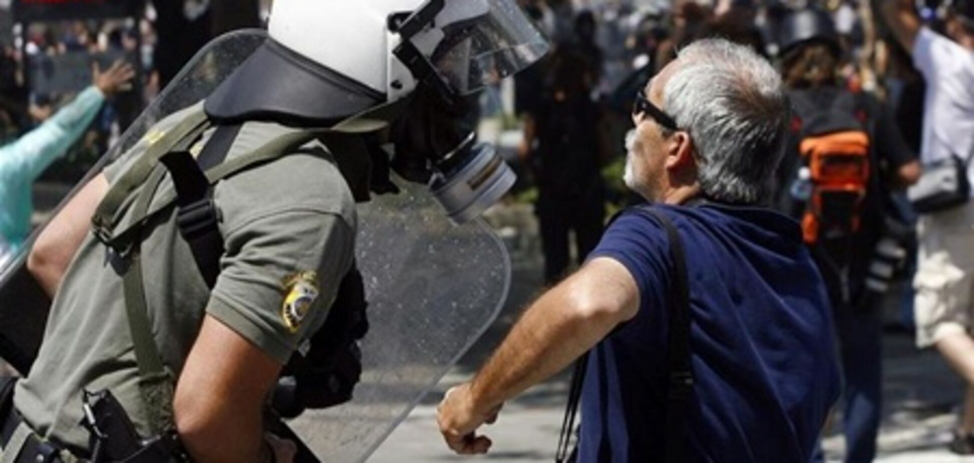 Влада Греції звільнять 15 тисяч держслужбовців