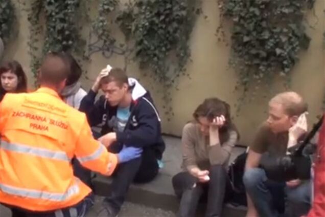 Три человека находятся под завалами после взрыва в Праге