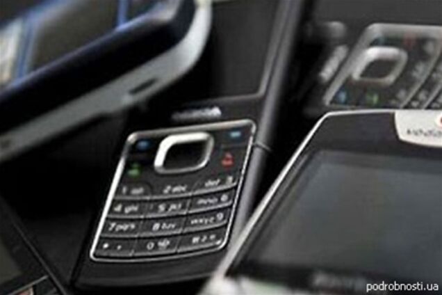 Из-за 'серых' телефонов бюджет недополучает более 180 млн грн