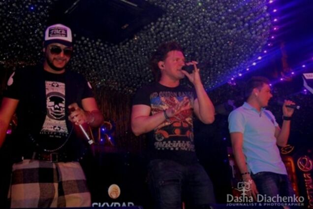 Группа 'Корни': мы пьем украинскую горилку и смотрим 'Дом-2'