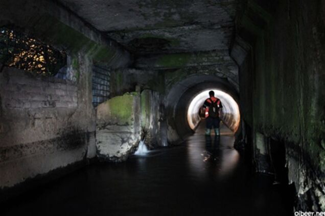 На Дніпропетровщині дитини віднесло стічними водами по колектору