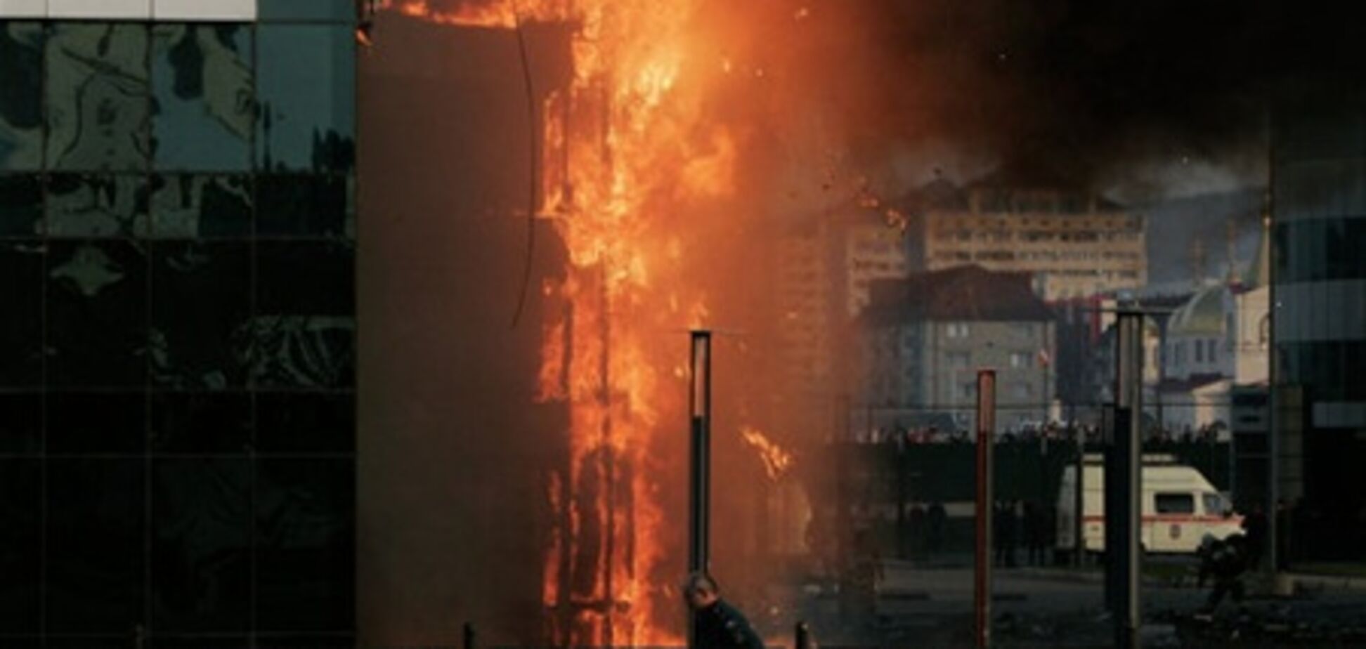 Пожежа в комплексі 'Грозний-Сіті' загасили
