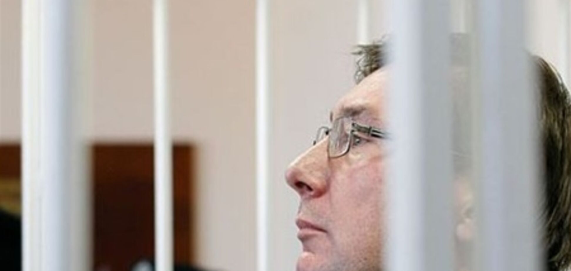 Гособвинение просит оставить приговор Луценко без изменений