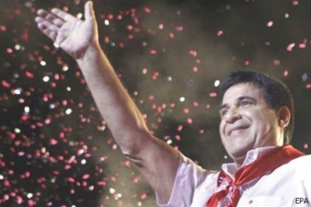 Президент Парагвая отказался от зарплаты