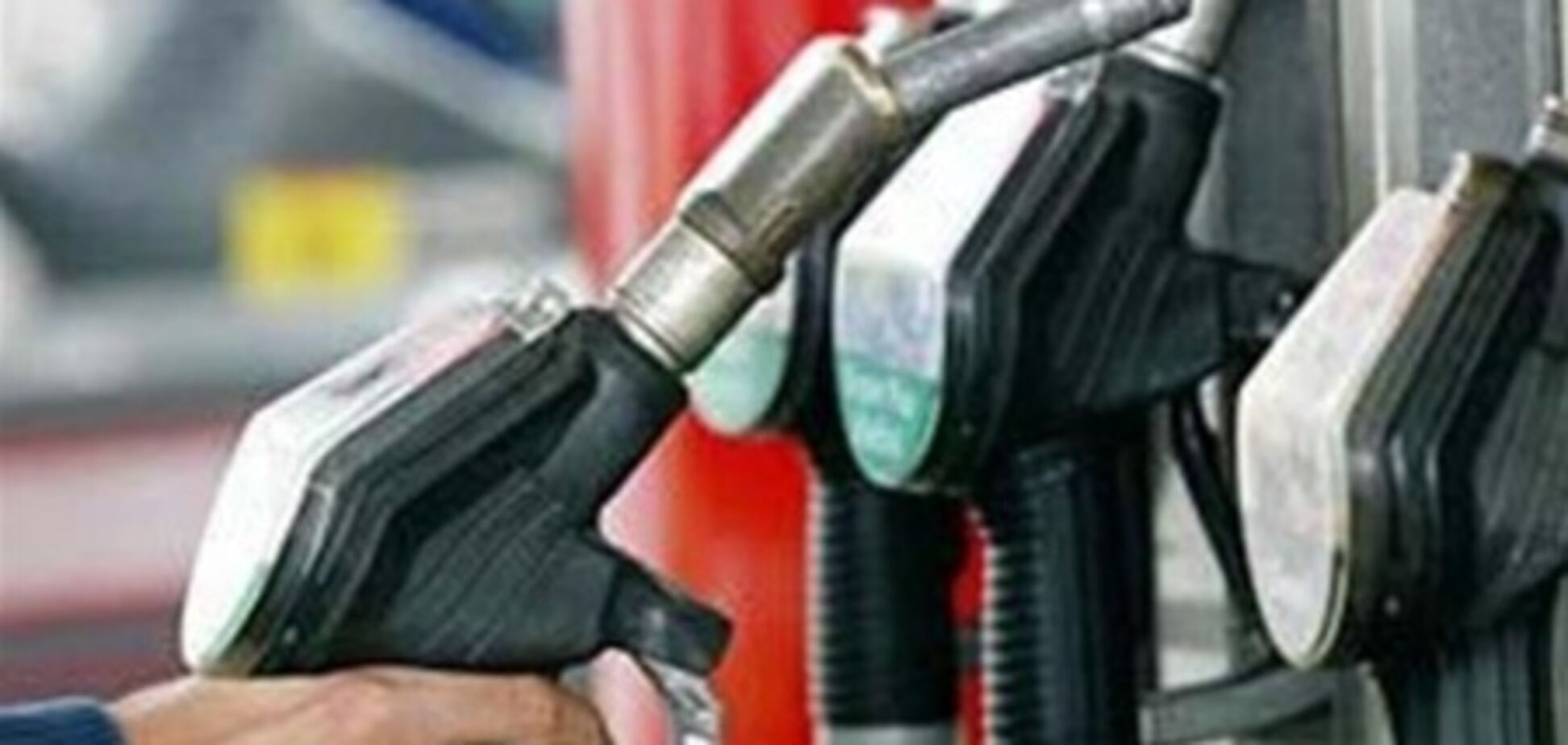 После прямой линии Путина снизили цены на бензин