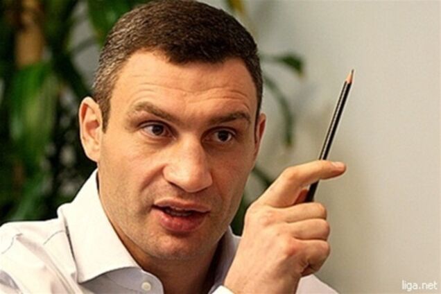 СМИ: Виталий Кличко скрыл доходы членов семьи