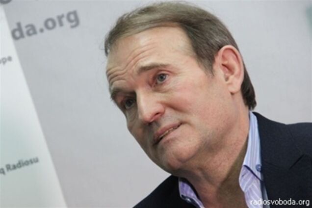 Медведчук предлагает власти выход из 'евротупика'