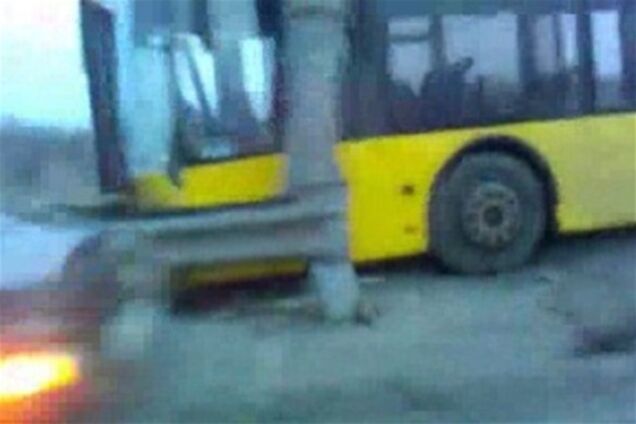 ДТП на Московском мосту: у автобуса отказали тормоза