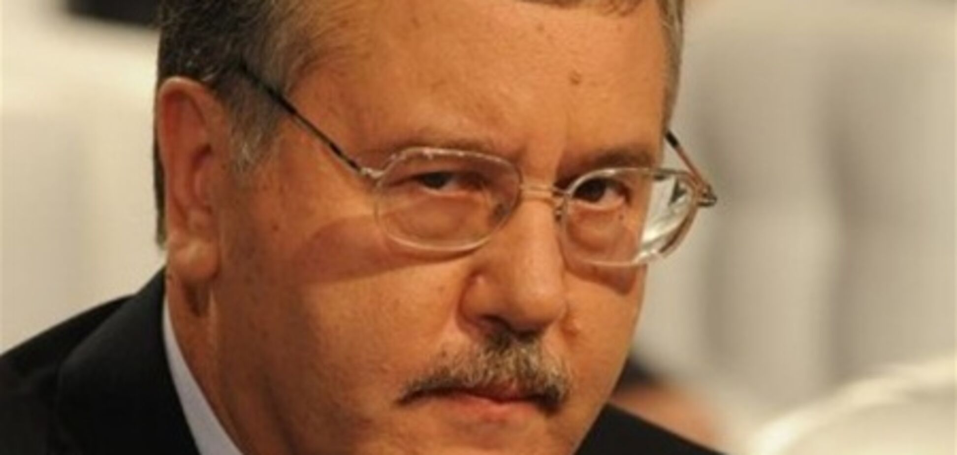 Гриценко: Яценюк повинен здати свій мандат