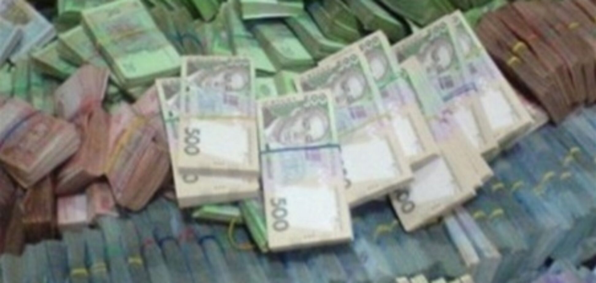 На Ивано-Франковщине из машины украли 2 млн грн