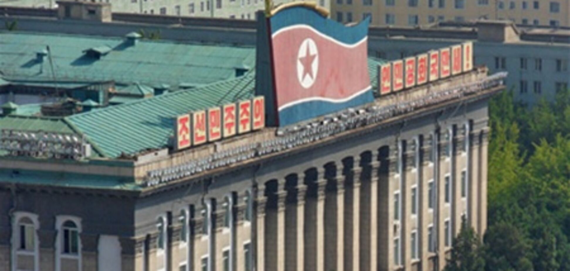 Сотрудники зарубежных посольств не намерены покидать Пхеньян