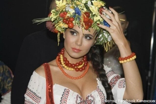 Милиция завела дело за бросания яйцами в Потапа и Настю