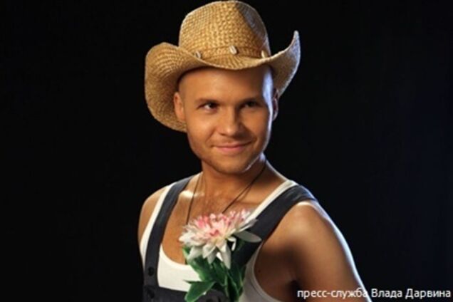 Дарвин из шоу-бизнеса ушел в садовники. Фото