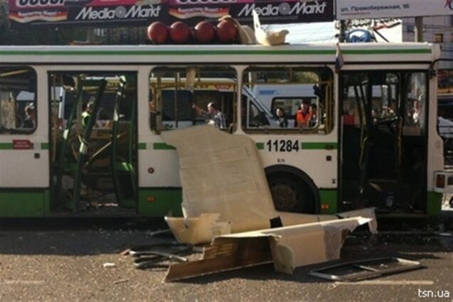 Москва после аварии избавляется от автобусов с газовыми баллонами
