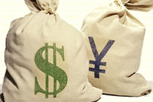 Доллар впервые за 4 года поднялся выше 100 иен