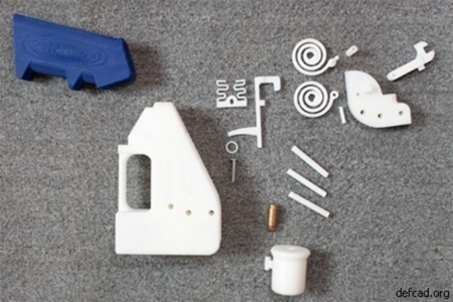 Власти США потребовали удалить из Сети 'печатаемый' пистолет