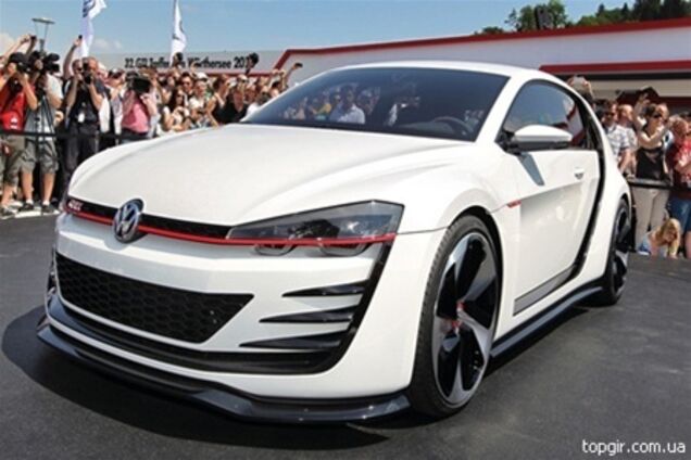 Самый мощный VW Golf представили на тюнинг-шоу