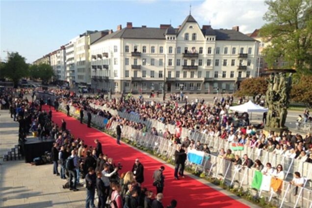 Участники Евровидения устроили дефиле на открытии конкурса