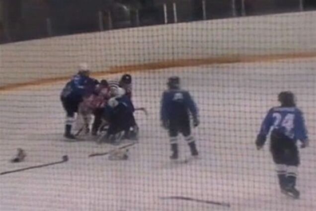 Побоище 11-летних хоккеистов в РФ стало хитом YouTube