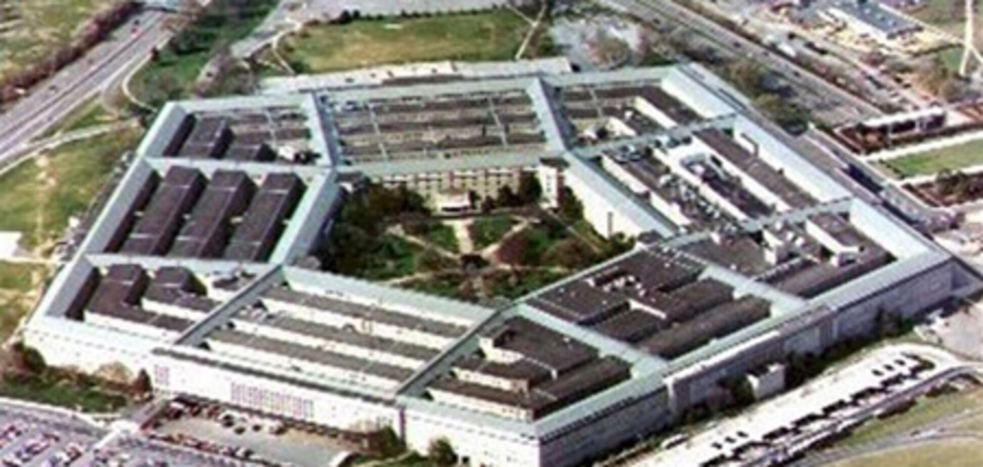 Пентагон отправит в увольнительные гражданских из-за секвестра бюджета 