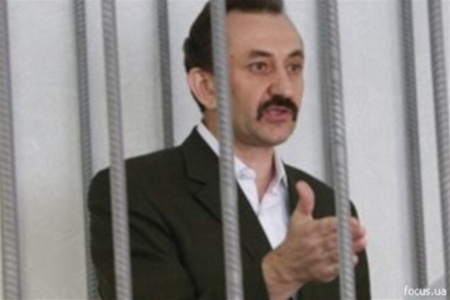 На бывшего судью Зварича в тюрьме упал потолок