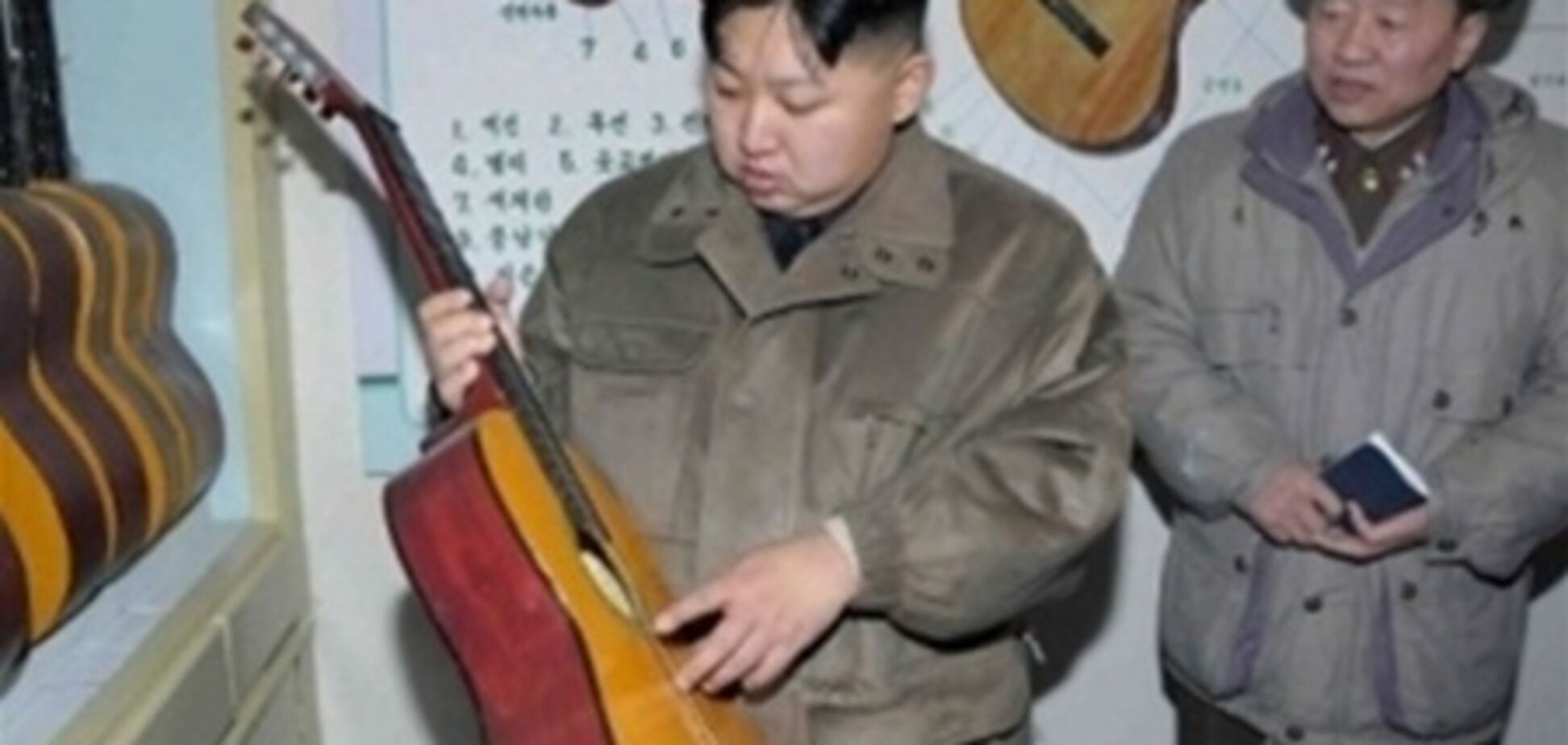 Луганский пенсионер посвятил песню Ким Чен Ыну