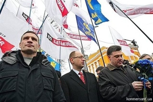 Оппозиция решила пересечься с антифашистами в Киеве