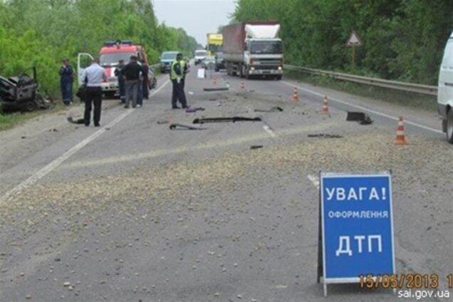 Ситуация на дорогах 15 мая: 56 ДТП, 6 погибших