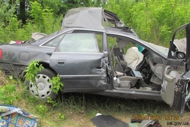 На Львовщине авто с россиянами влетело в грузовик: травмирован ребенок