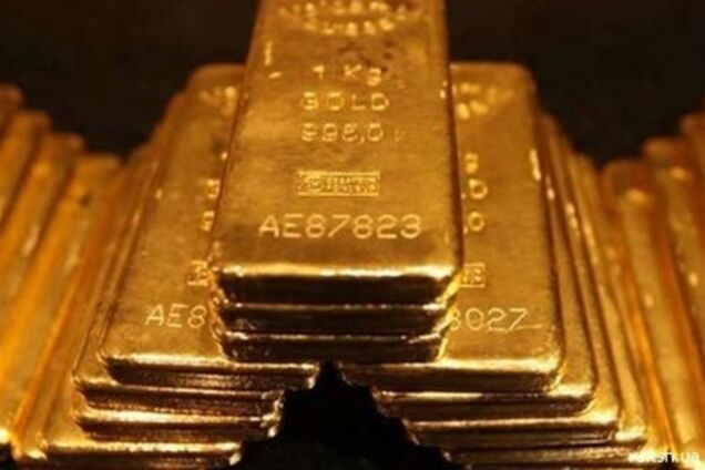 НБУ понизил золото в цене, 16 мая 2013