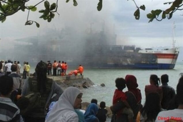 На судне с украинцами, где произошел пожар, нашли шесть трупов