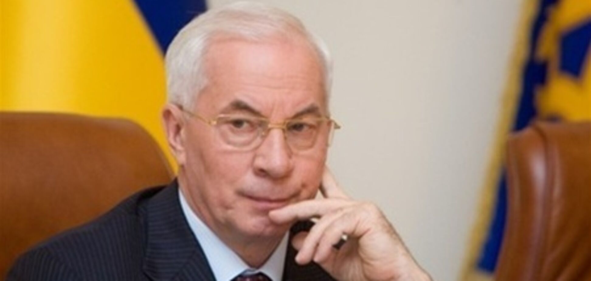 Від голови МВС вимагають забезпечити явку Азарова на допит