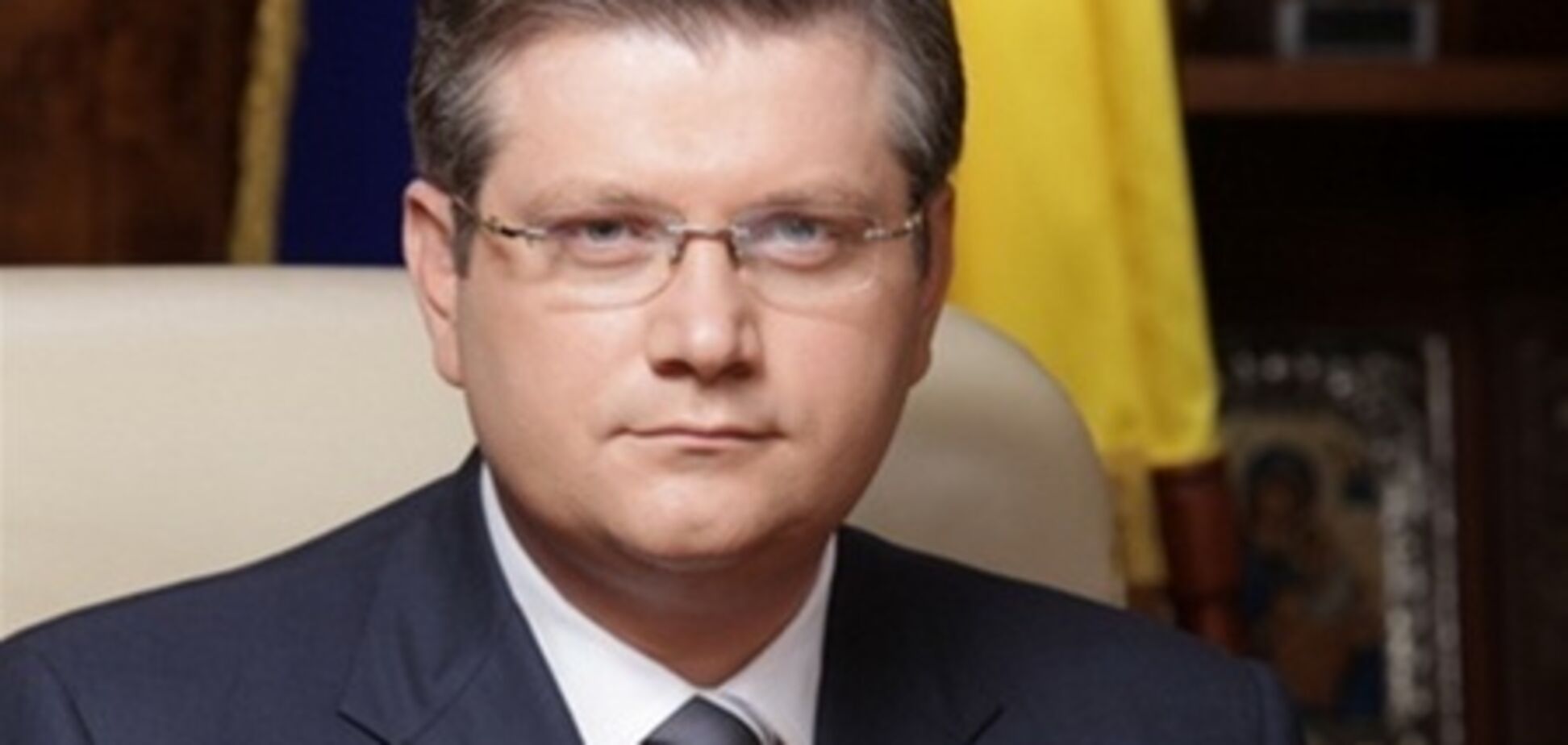 Янукович наградил Вилкула госпремией за взрывные вещества