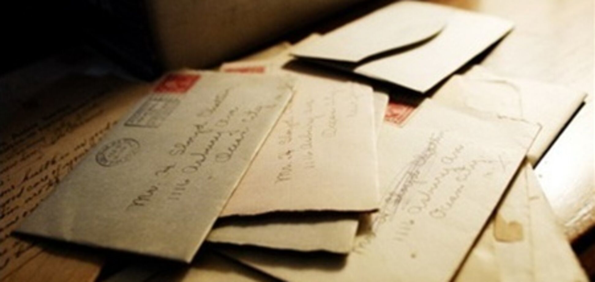 В Италии почтальон спрятал дома почти полтонны писем