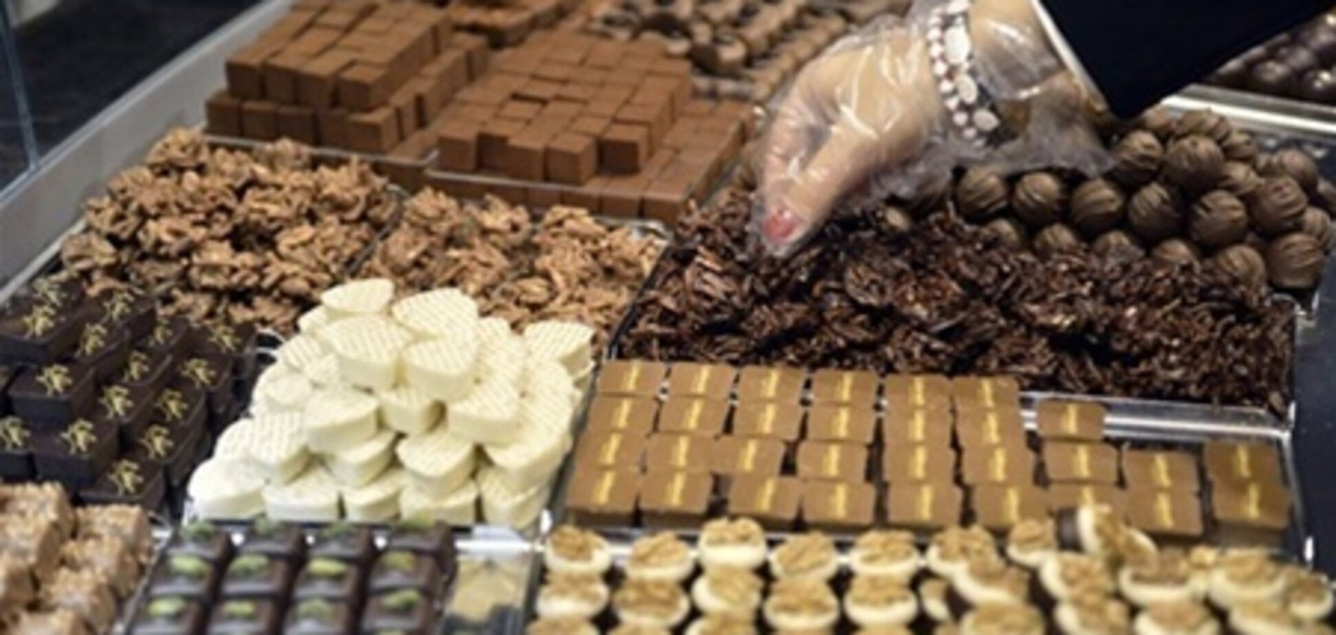 Кабмин намерен защитить украинских кондитеров в Беларуси